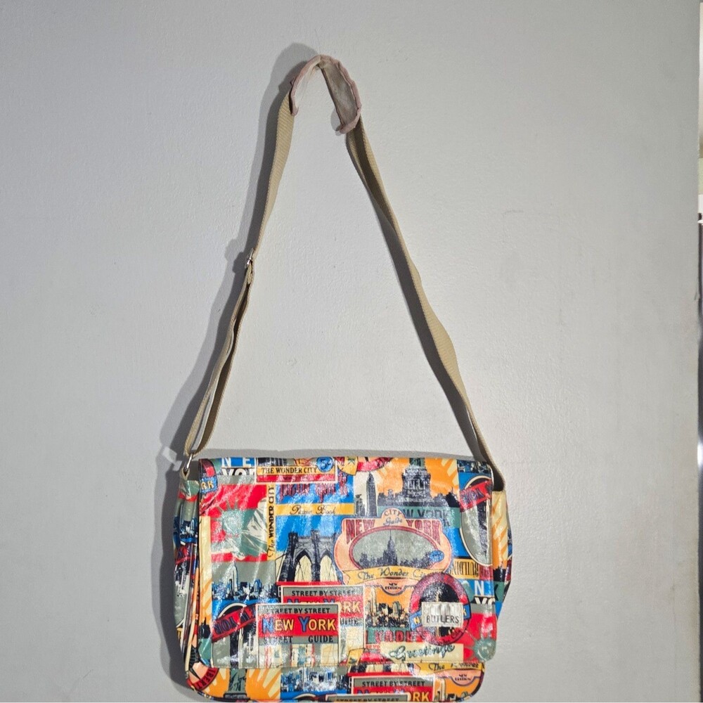 Butlers New York City Print Multicolor Canvas Messenger Bag Beige Strap Zip